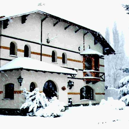 Hosteria La Posta Del Cazador San Martin de los Andes Luaran gambar
