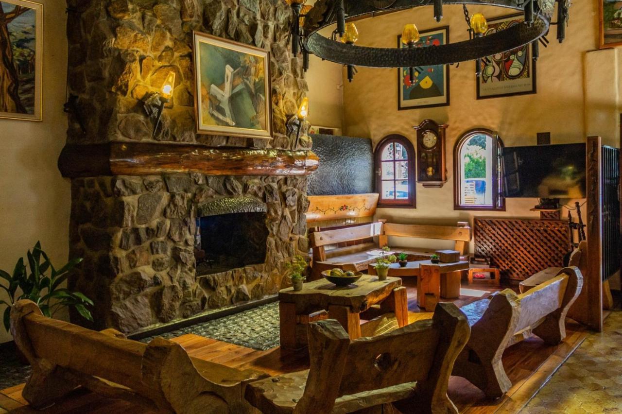 Hosteria La Posta Del Cazador San Martin de los Andes Luaran gambar
