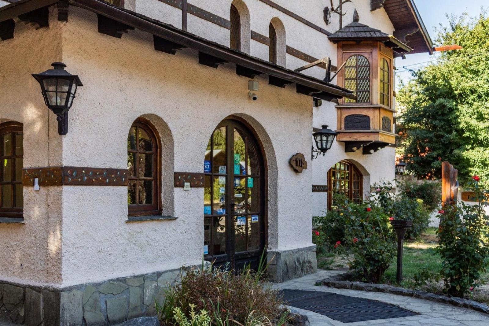 Hosteria La Posta Del Cazador San Martin de los Andes Luaran gambar
