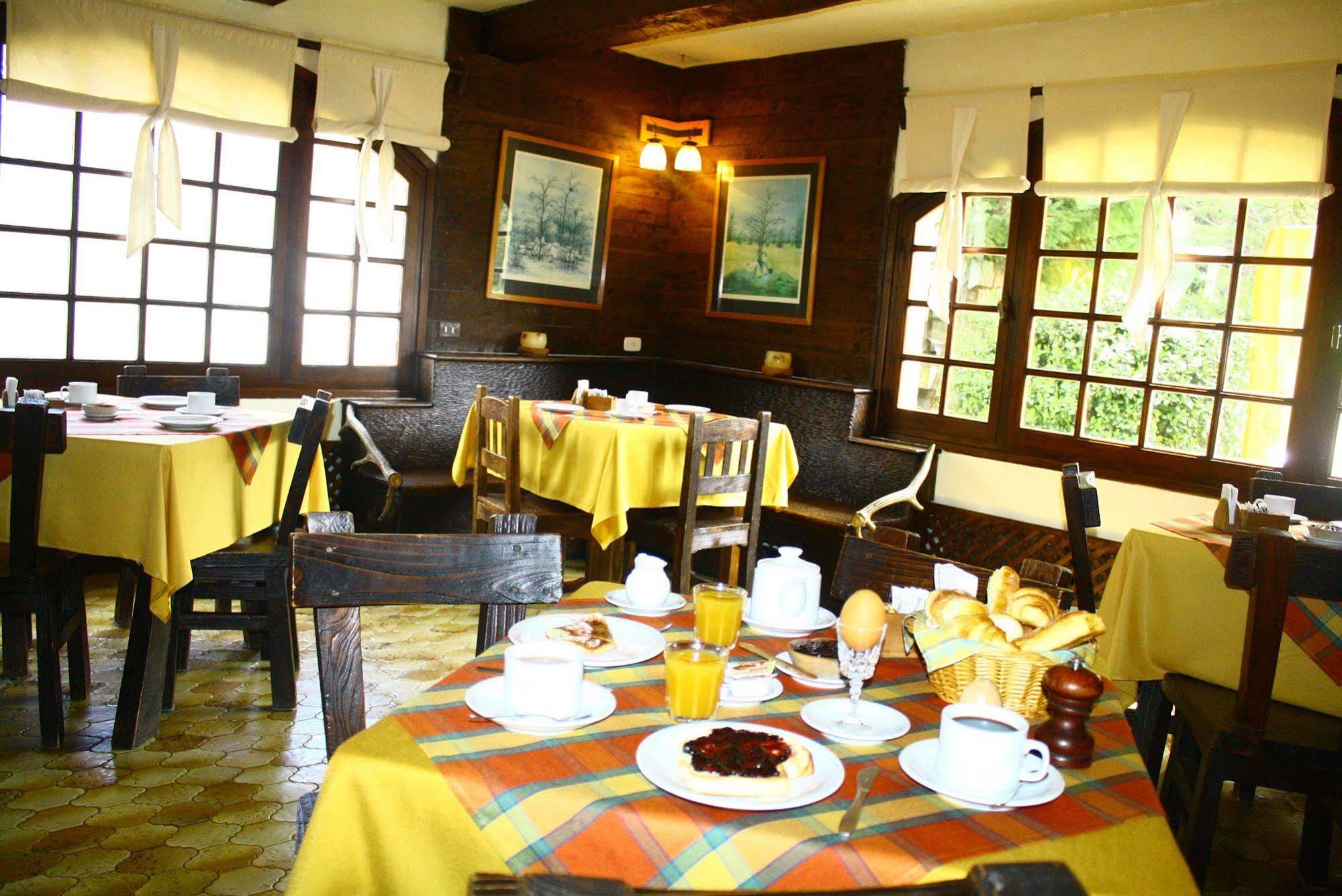 Hosteria La Posta Del Cazador San Martin de los Andes Luaran gambar