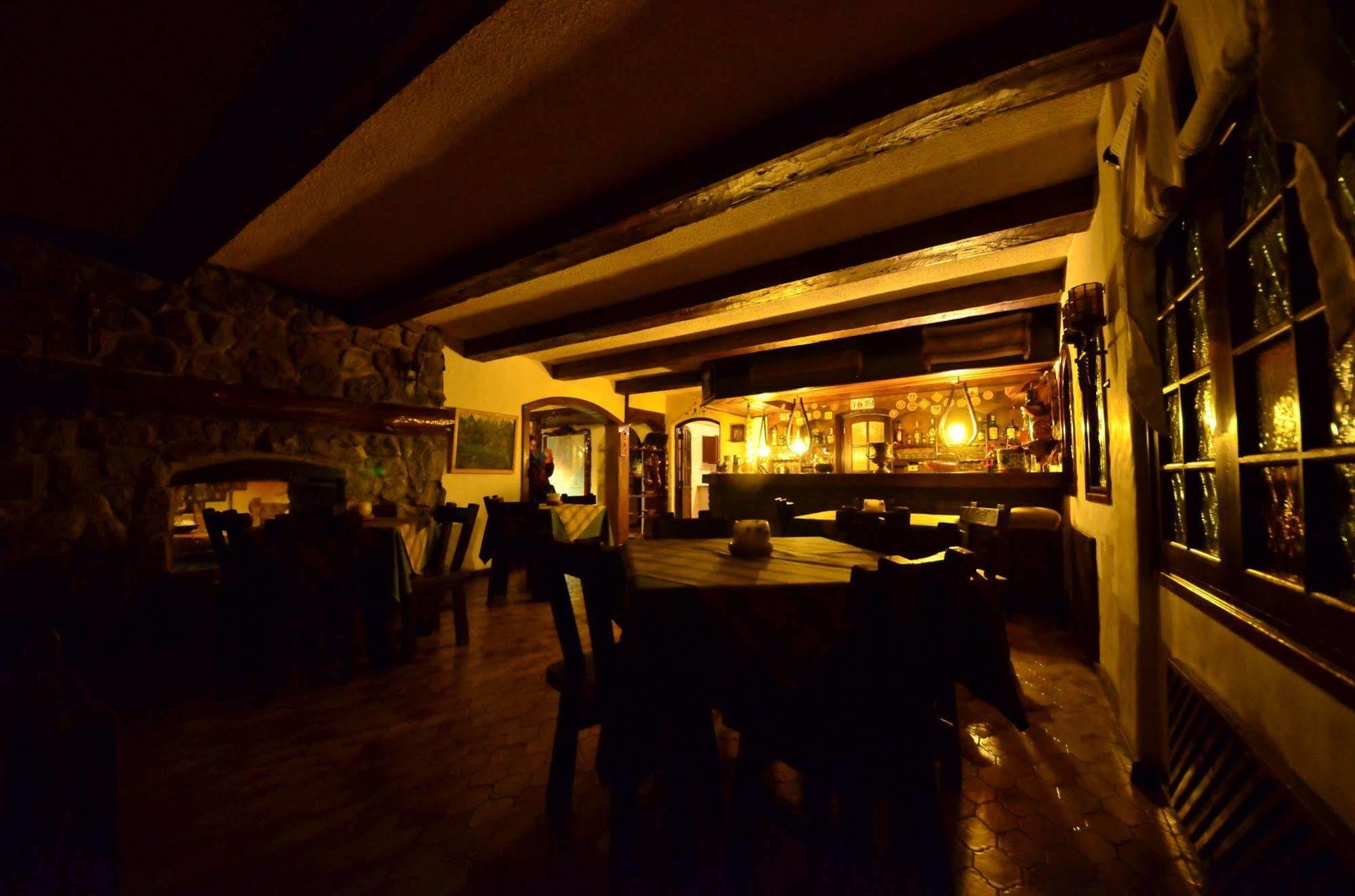 Hosteria La Posta Del Cazador San Martin de los Andes Luaran gambar