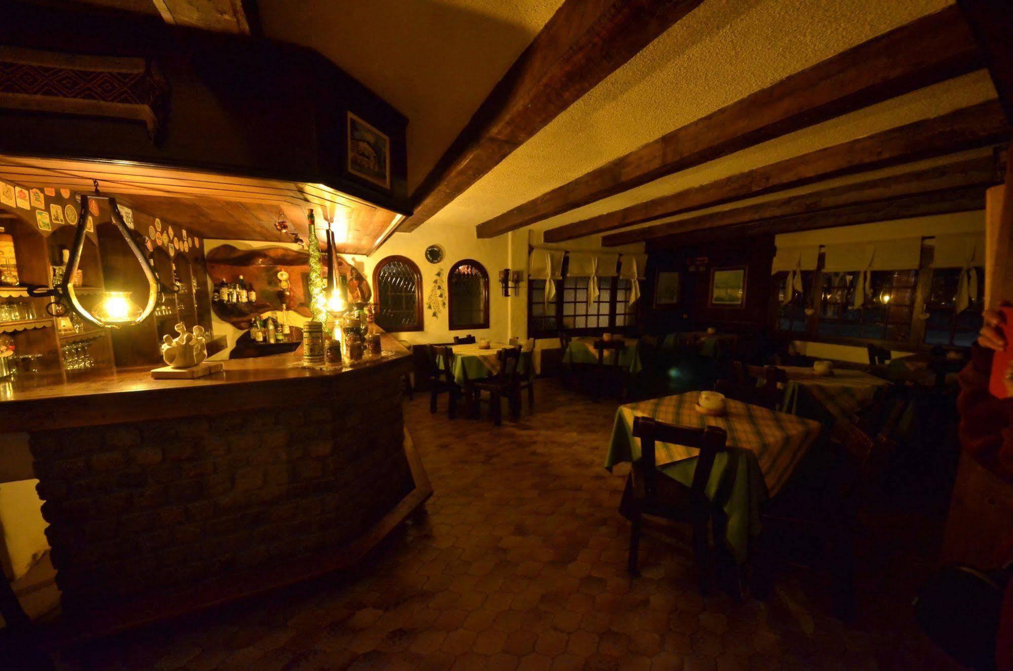 Hosteria La Posta Del Cazador San Martin de los Andes Luaran gambar